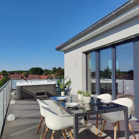 Penthouse Mit Whirlpool Im Herzen Von Niedersachsen Burgwedel  Buitenkant foto