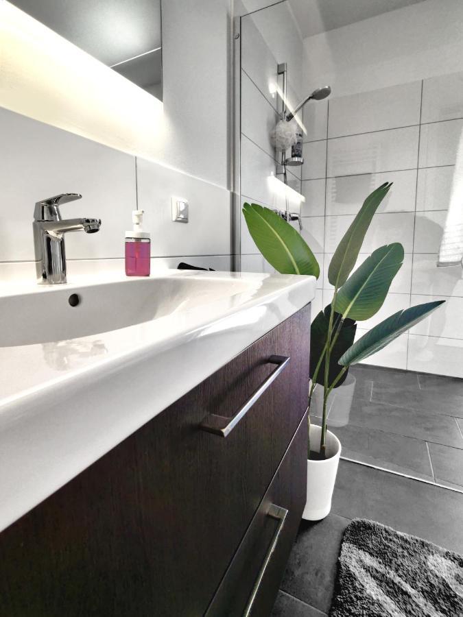 Penthouse Mit Whirlpool Im Herzen Von Niedersachsen Burgwedel  Buitenkant foto